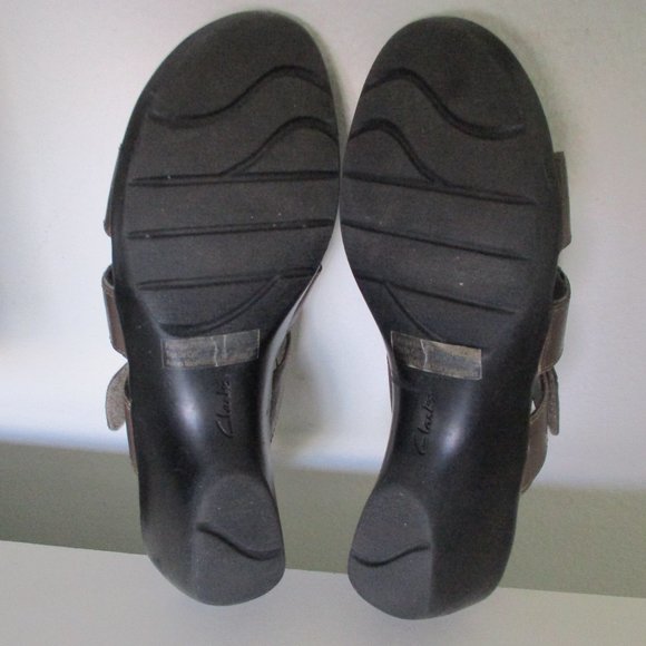Clarks Bendables Womens Bronze Leather Wedge Sandal - Size 8M - Picture 7 of 7
